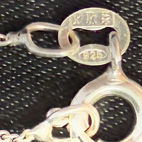 Vintage 925 Silver Celtic Knot Necklace Pendant & Earrings - Picture 7 of 9